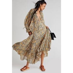 Free People NWOT Feeling Groovy Bohemian Floral Tiered Flowy Maxi Dress Medium